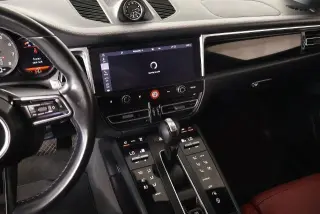 Porsche Macan 2022 AWD 4dr SUV