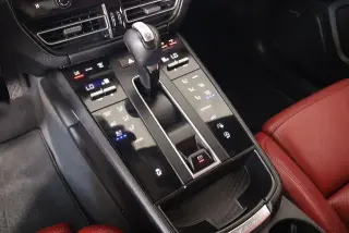 Porsche Macan 2022 AWD 4dr SUV