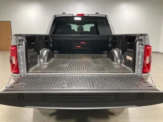 Ford F-150 2021 4x4 XLT 4dr SuperCrew 5.5 ft. SB