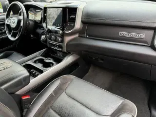 Ram 1500 2024 4x4 Laramie 4dr Crew Cab 5.6 ft. SB Pickup