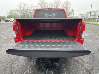 Ram 1500 2022 4x4 Big Horn 4dr Crew Cab 5.6 ft. SB Pickup