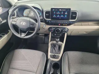 Hyundai VENUE 2025 Limited 4dr Crossover