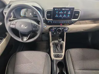 Hyundai VENUE 2025 Limited 4dr Crossover