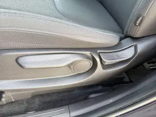 Kia Carnival 2023 LX 4dr Mini-Van