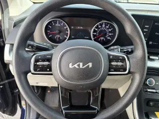 Kia Carnival 2023 LX 4dr Mini-Van