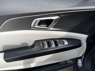 Kia Carnival 2023 LX 4dr Mini-Van