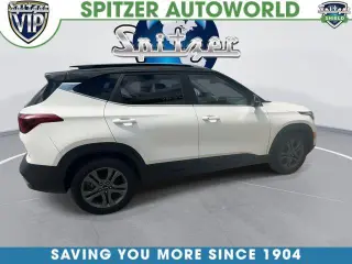 Kia Seltos 2023 S 4dr SUV