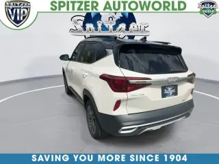 Kia Seltos 2023 S 4dr SUV