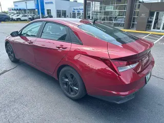Hyundai ELANTRA Hybrid 2023 Blue 4dr Sedan