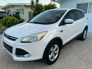 Escape SE 2014 --- Ford SUV