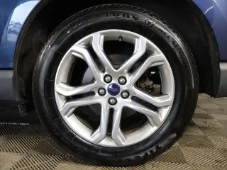 Ford Edge 2017 AWD Titanium 4dr Crossover