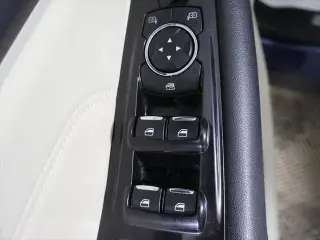 Ford Edge 2017 AWD Titanium 4dr Crossover