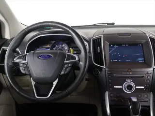Ford Edge 2017 AWD Titanium 4dr Crossover