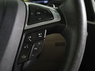Ford Edge 2017 AWD Titanium 4dr Crossover