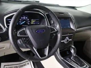Ford Edge 2017 AWD Titanium 4dr Crossover