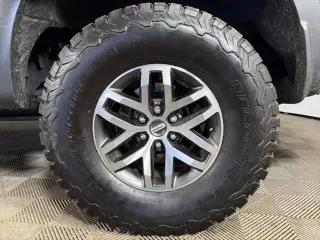 Ford F-150 2017 4x4 Raptor 4dr SuperCrew 5.5 ft. SB