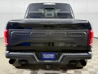 Ford F-150 2017 4x4 Raptor 4dr SuperCrew 5.5 ft. SB