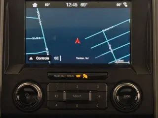 Ford F-150 2017 4x4 Raptor 4dr SuperCrew 5.5 ft. SB