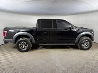 Ford F-150 2017 4x4 Raptor 4dr SuperCrew 5.5 ft. SB
