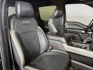 Ford F-150 2017 4x4 Raptor 4dr SuperCrew 5.5 ft. SB