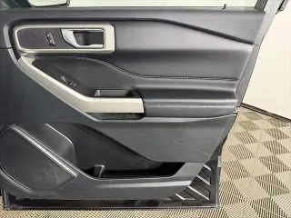 Ford Explorer 2023 AWD XLT 4dr SUV