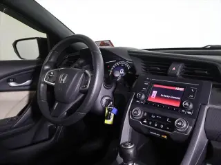 Honda Civic 2017 LX 2dr Coupe 6M