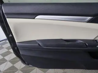 Honda Civic 2017 LX 2dr Coupe 6M