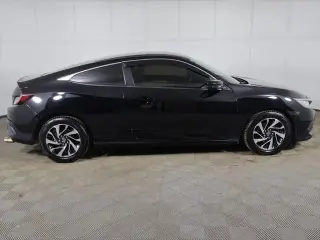 Honda Civic 2017 LX 2dr Coupe 6M