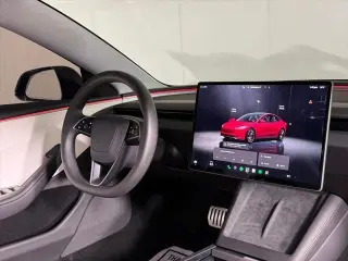 Tesla Model 3 2024 AWD Performance 4dr Sedan