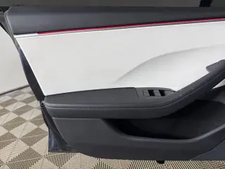 Tesla Model 3 2024 AWD Performance 4dr Sedan