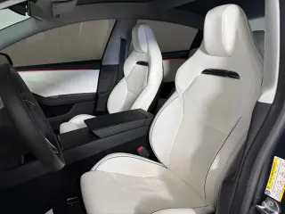 Tesla Model 3 2024 AWD Performance 4dr Sedan