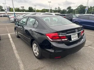 Honda Civic 2015 LX 4dr Sedan CVT