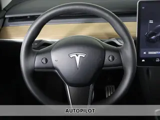 Tesla Model Y 2024 AWD Performance 4dr Crossover