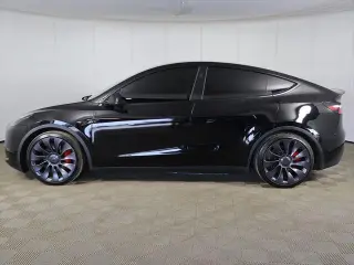 Tesla Model Y 2024 AWD Performance 4dr Crossover