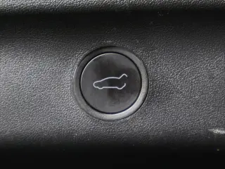 Tesla Model Y 2024 AWD Performance 4dr Crossover