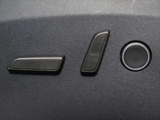 Tesla Model Y 2024 AWD Performance 4dr Crossover