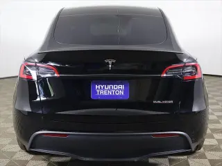 Tesla Model Y 2024 AWD Performance 4dr Crossover