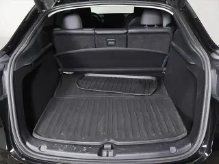 Tesla Model Y 2024 AWD Performance 4dr Crossover