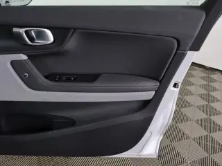 Polestar 2 2023 AWD Long Range Dual Motor 4dr Fastback