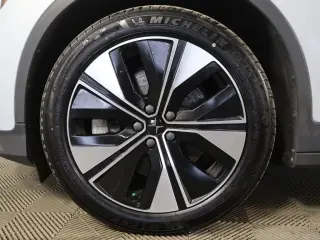 Polestar 2 2023 AWD Long Range Dual Motor 4dr Fastback