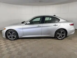 Alfa Romeo Giulia 2018 AWD Base 4dr Sedan
