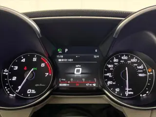 Alfa Romeo Giulia 2018 AWD Base 4dr Sedan