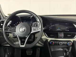 Alfa Romeo Giulia 2018 AWD Base 4dr Sedan