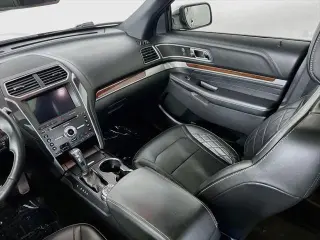 Ford Explorer 2018 AWD Platinum 4dr SUV