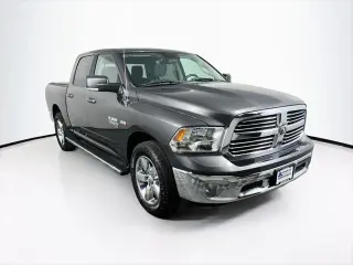 Ram 1500 Classic 2019 4x4 Big Horn 4dr Crew Cab 5.5 ft. SB Pickup