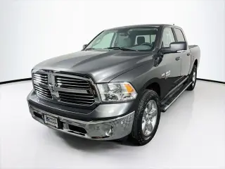 Ram 1500 Classic 2019 4x4 Big Horn 4dr Crew Cab 5.5 ft. SB Pickup