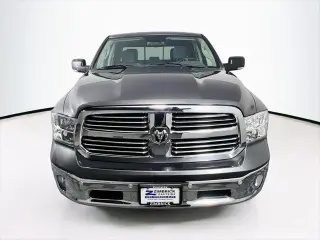 Ram 1500 Classic 2019 4x4 Big Horn 4dr Crew Cab 5.5 ft. SB Pickup