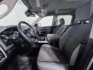 Ram 1500 Classic 2019 4x4 Big Horn 4dr Crew Cab 5.5 ft. SB Pickup