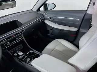 Hyundai SONATA 2022 Limited 4dr Sedan