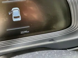 Hyundai VENUE 2025 Limited 4dr Crossover